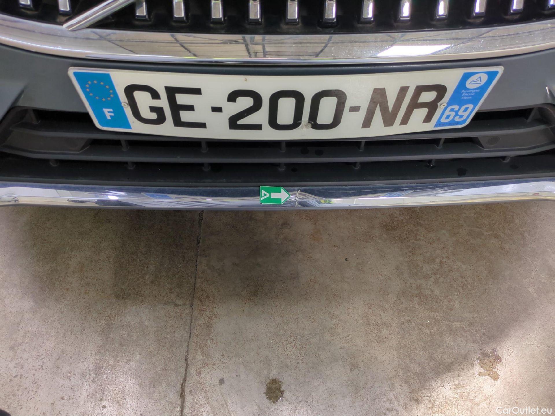  Volvo  XC60 VOLVO  / 2021 / 5P / SUV Recharge T6 350 Geartro Inscription Busi #22
