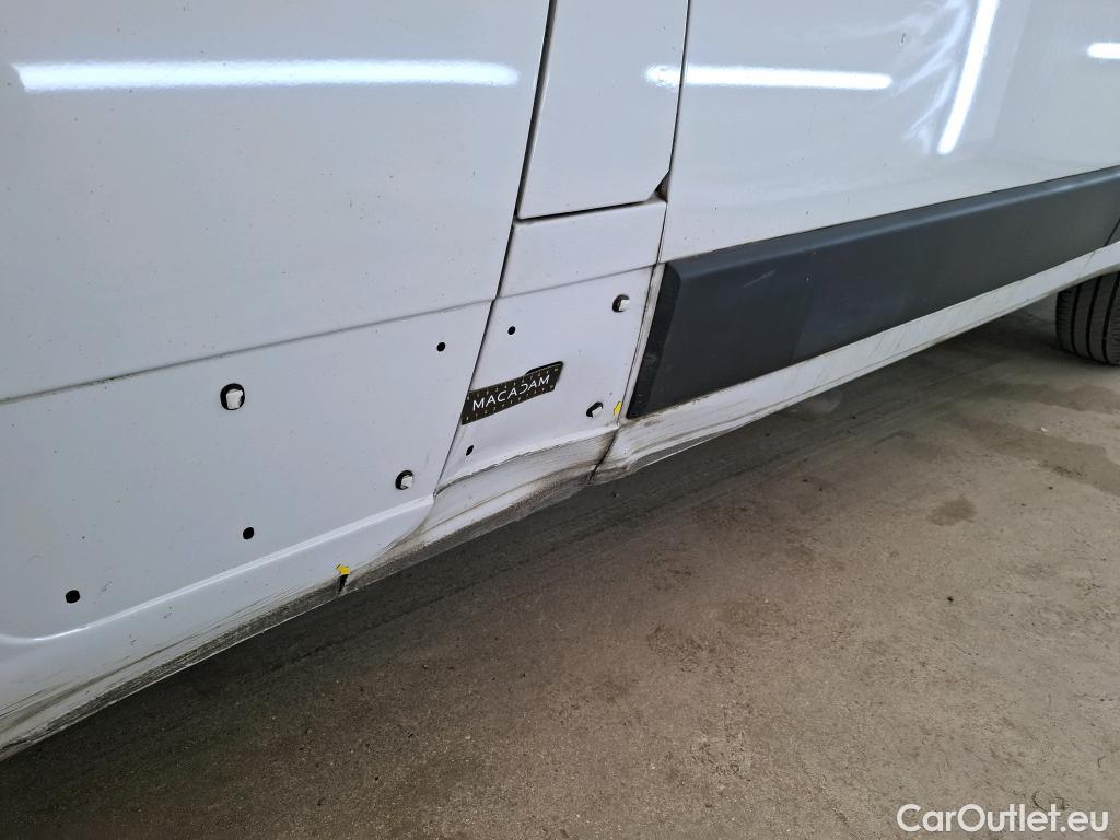  Fiat  Ducato FIAT  / 2014 / 4P / Fourgon tôlé 3.3 M H2 2.3 Multijet 130 Pack Pro Nav #44