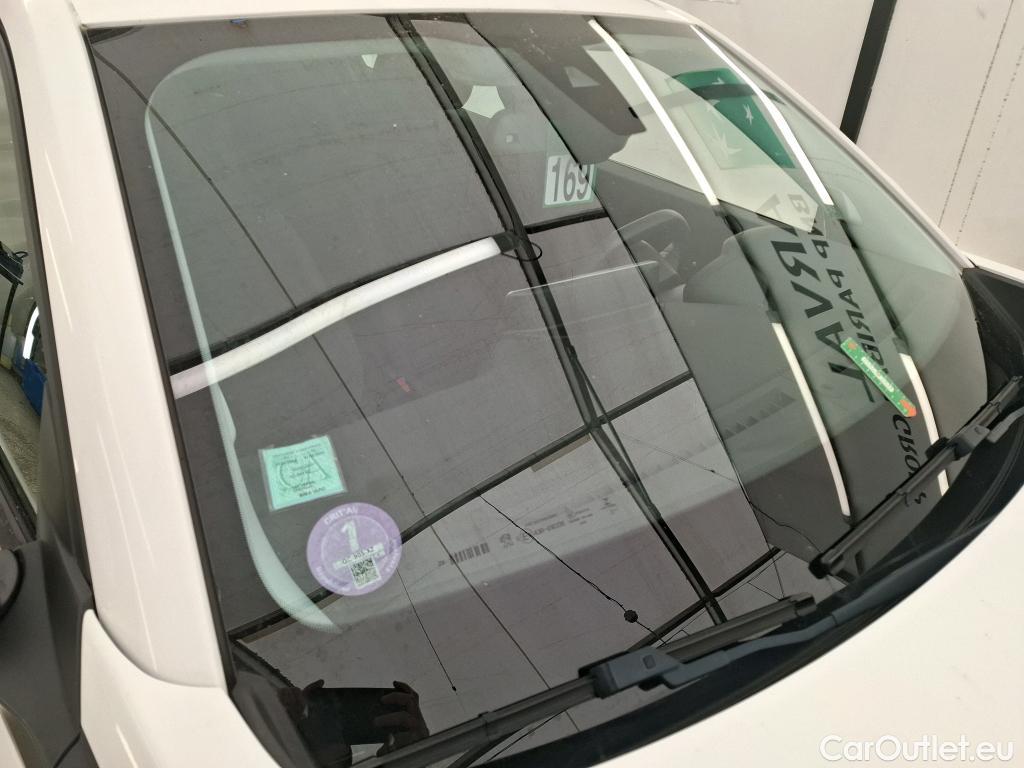 Peugeot  2008  Active Business 1.2 PureTech 130CV BVA8 E6d #8