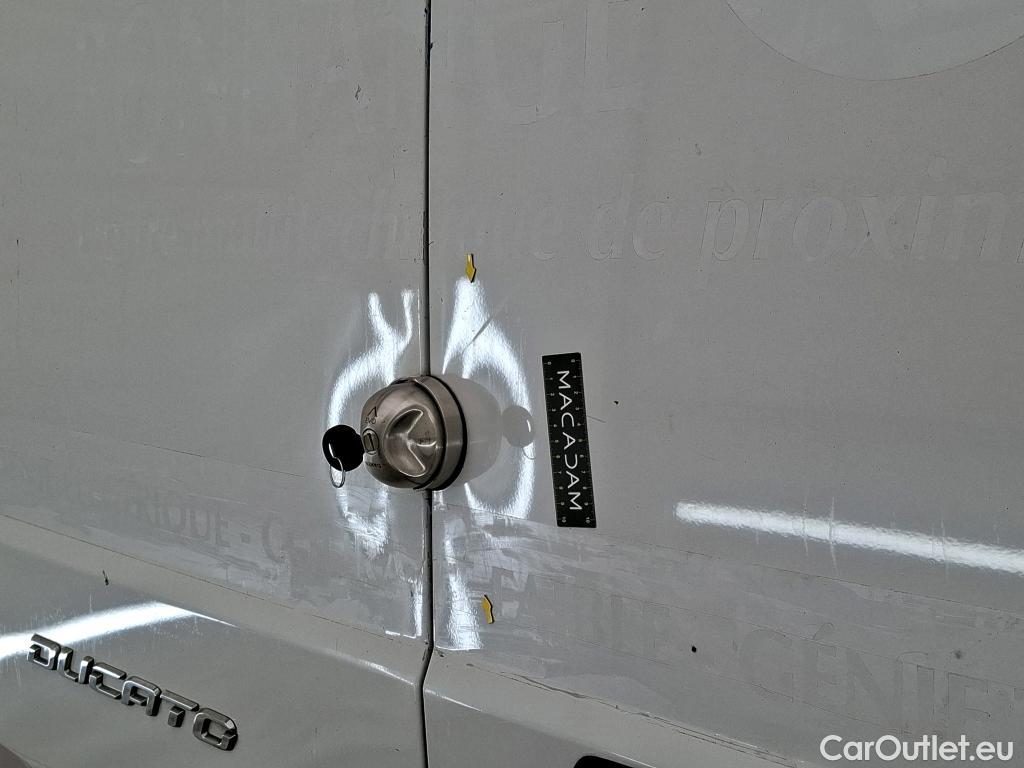  Fiat  Ducato FIAT  / 2014 / 4P / Fourgon tôlé 3.3 M H2 2.3 Multijet 130 Pack Pro Nav #23