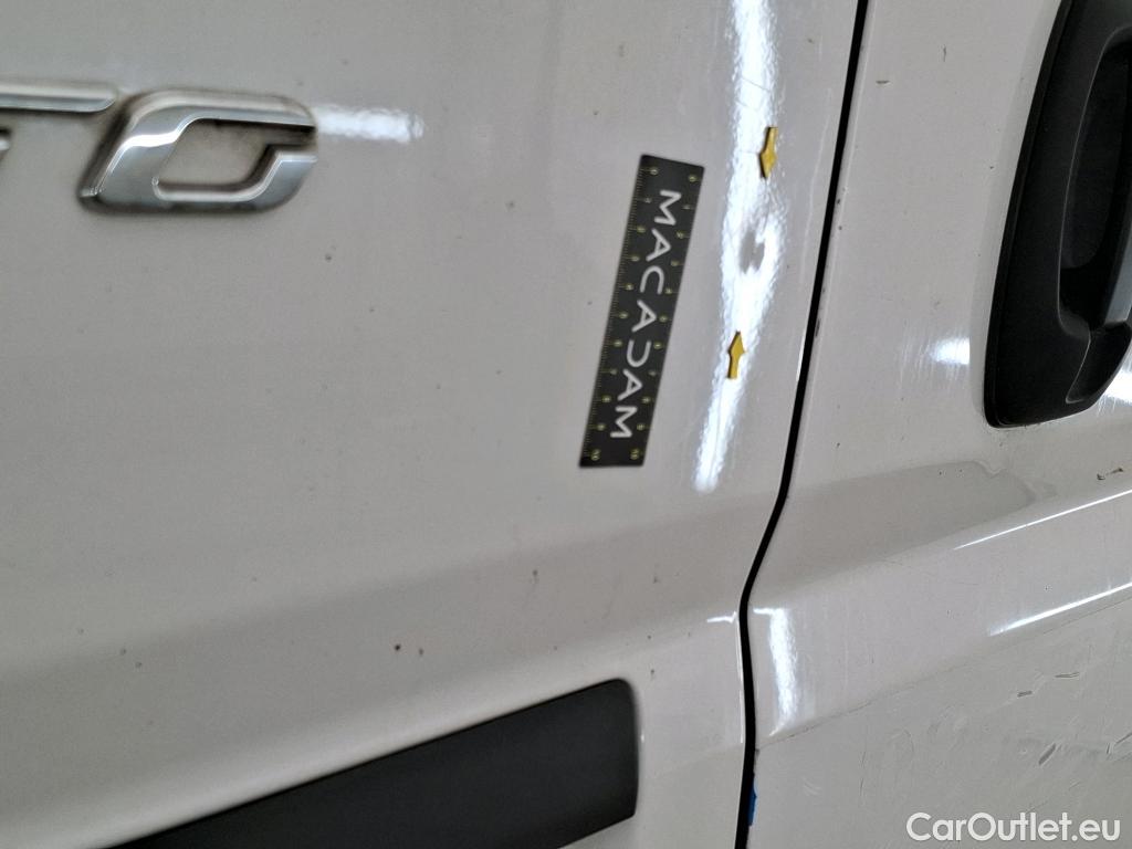  Fiat  Ducato FIAT  / 2014 / 4P / Fourgon tôlé 3.3 M H2 2.3 Multijet 130 Pack Pro Nav #28