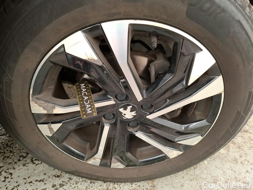  Peugeot  2008  Allure Business 1.2 PureTech 100CV BVM6 E6d #15