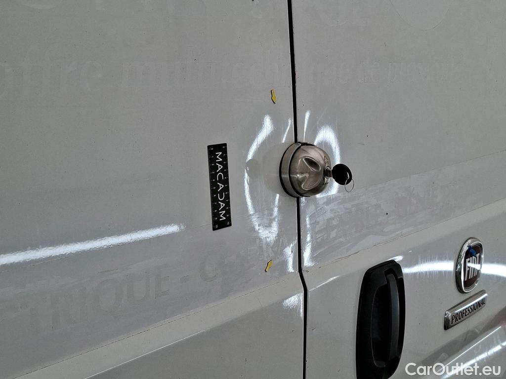  Fiat  Ducato FIAT  / 2014 / 4P / Fourgon tôlé 3.3 M H2 2.3 Multijet 130 Pack Pro Nav #27