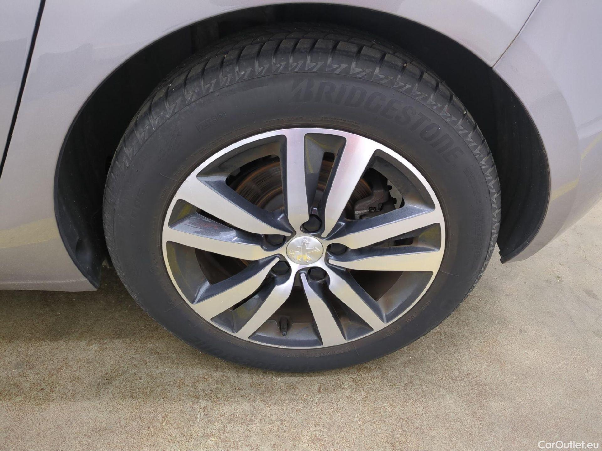  Peugeot  308  Allure Business 1.2 PureTech 130CV BVA8 E6d #6