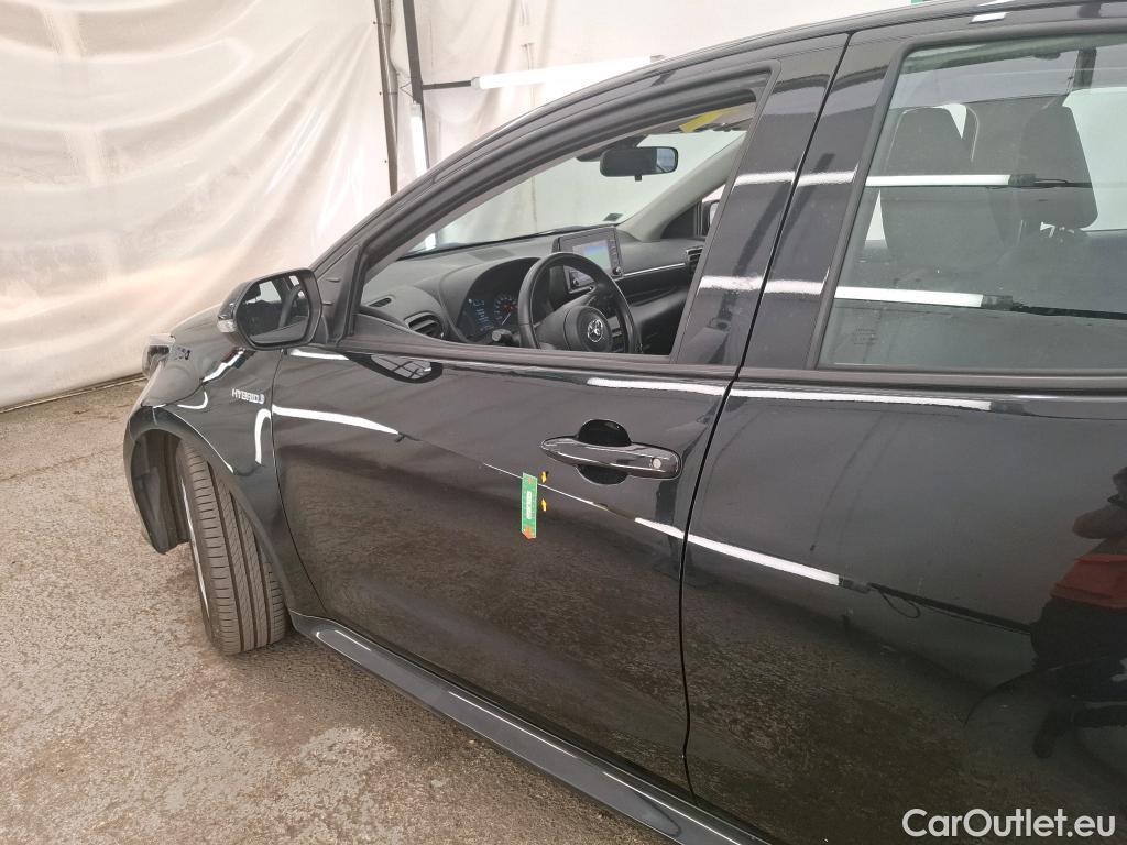  Toyota  Yaris TOYOTA  Hybride / 2019 / 5P / Berline Hybride 116h France Business Stage Acad #28