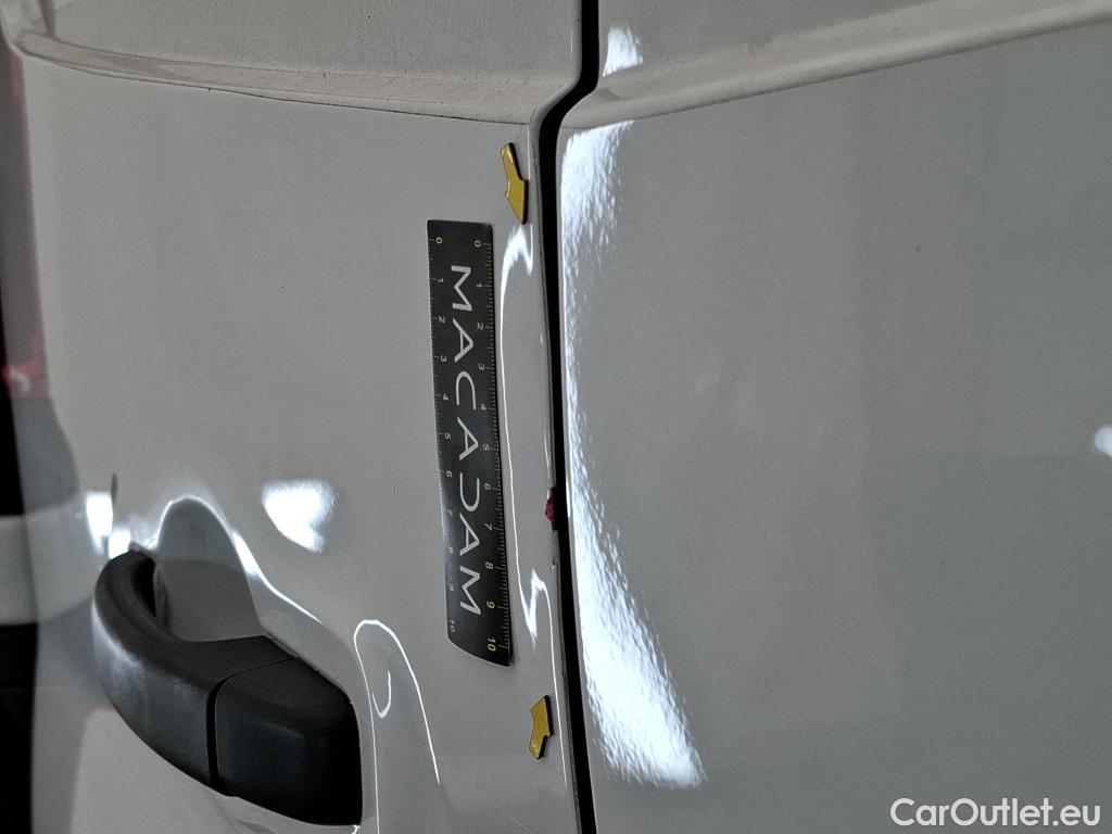  Renault  Trafic RENAULT  / 2021 / 4P / Fourgon tôlé FG CF L1H1 2T8 Blue dCi 130 #13