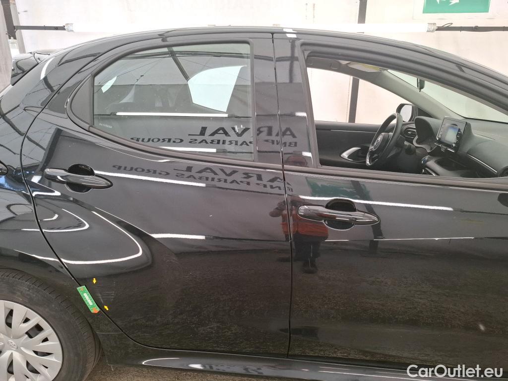  Toyota  Yaris TOYOTA  Hybride / 2019 / 5P / Berline Hybride 116h France Business Stage Acad #2