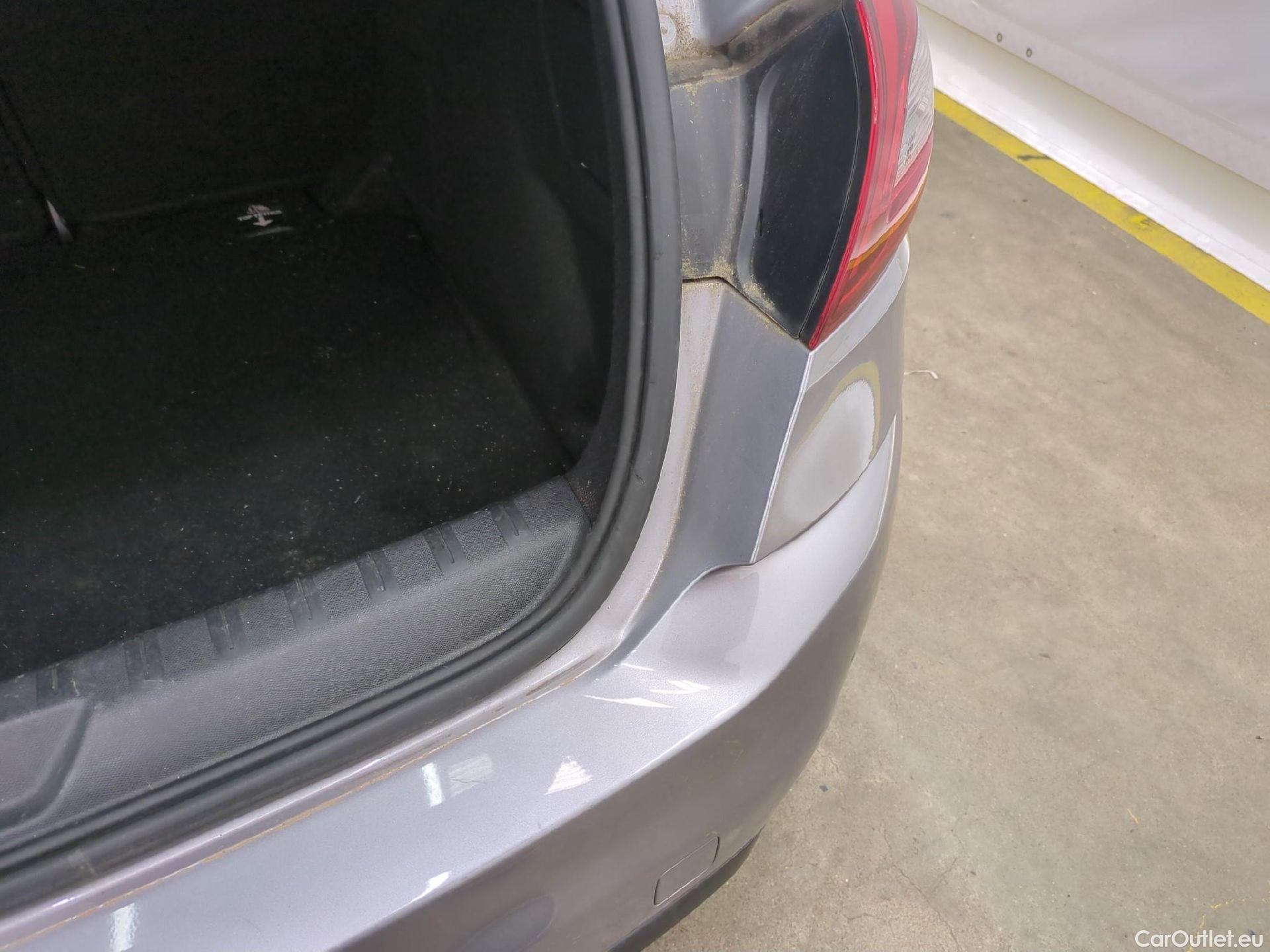  Peugeot  308  Allure Business 1.2 PureTech 130CV BVA8 E6d #26