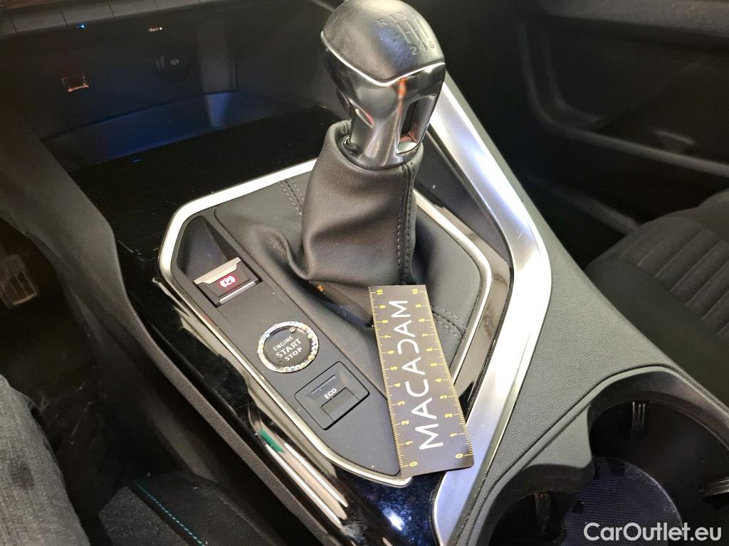  Peugeot  3008  II Active Pack 1.2 PureTech 130CV BVM6 E6d #17