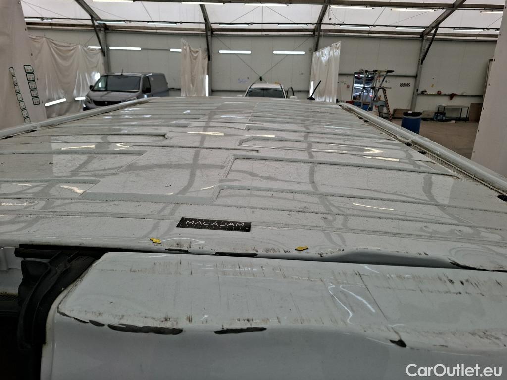  Renault  Trafic RENAULT  / 2021 / 4P / Fourgon tôlé FG CF L1H1 2T8 Blue dCi 130 #4