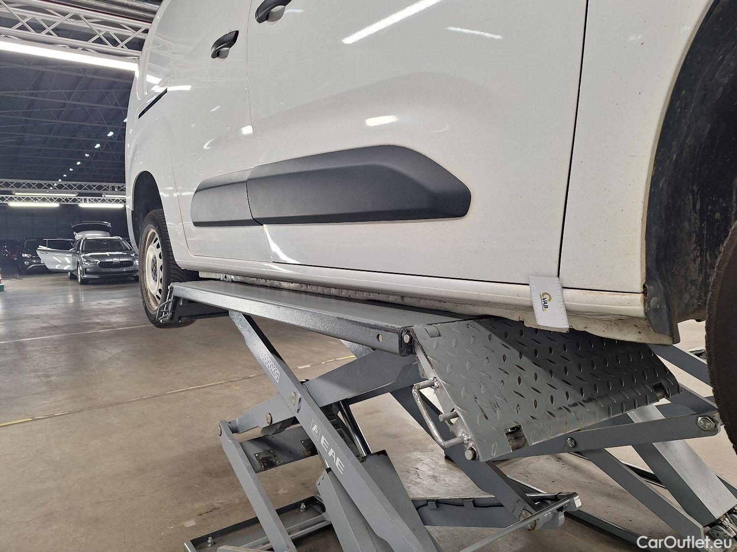  Peugeot  Partner Peugeot, _ '18, Peugeot  1.5 BHDi L2 Heavy 75kW Premium 4d #3