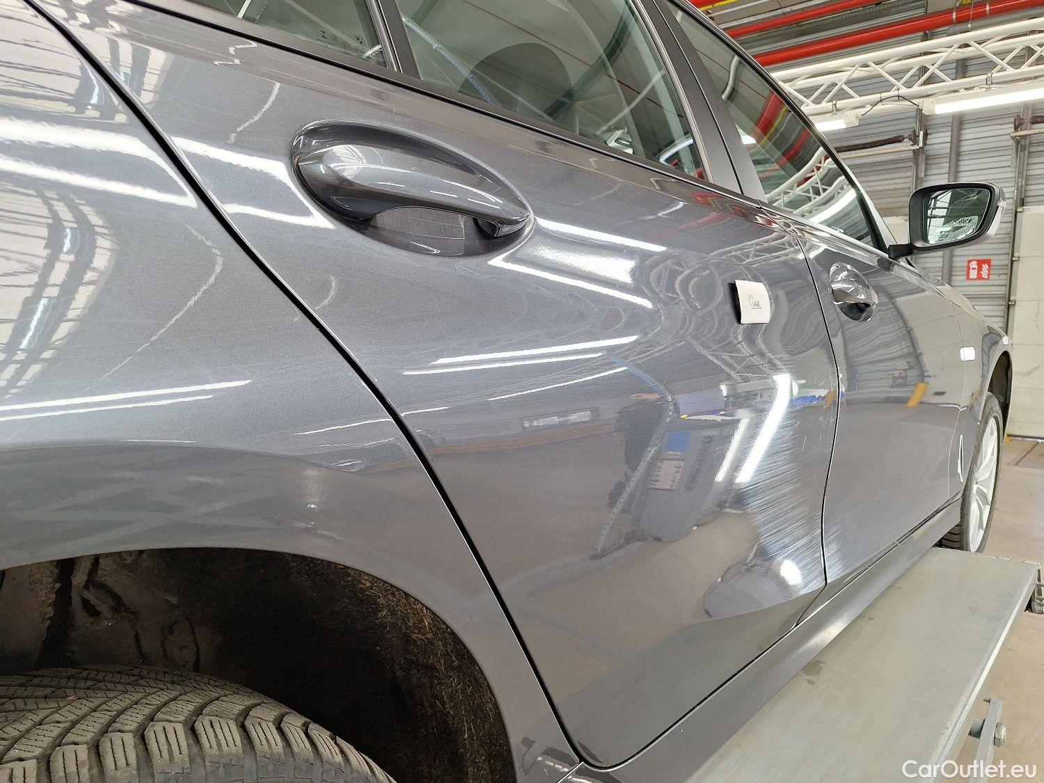  Bmw  Serie 3 BMW, 3-serie Touring '18, BMW 3 Reeks Touring 318dA (110 kW) 5d #18