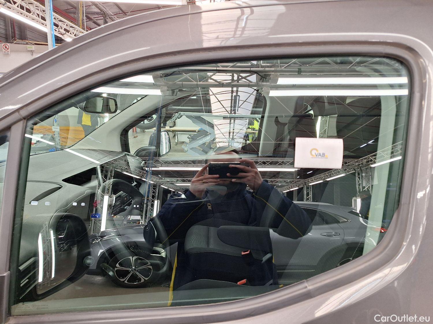  Toyota  Proace Toyota,  City Vers '20, Toyota  City Verso 1.5D 96kW LWB MPV Aut. 5d #23