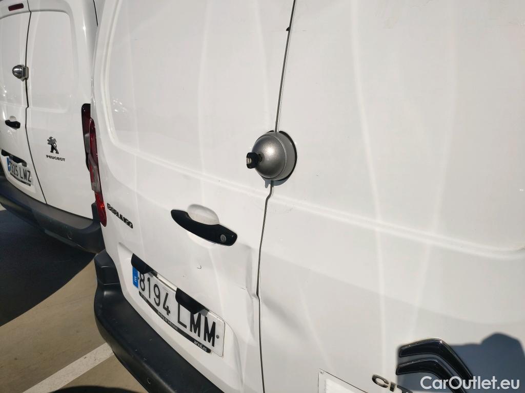  Citroen  Berlingo CITROEN  / 2018 / 4P / furgón derivado de turismo Talla XL BlueHDi 100 CLUB #34