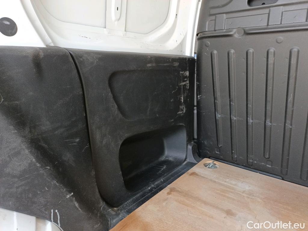  Citroen  Berlingo CITROEN  / 2018 / 3P / furgón derivado de turismo Talla M BlueHDi 73kW CONTROL #34