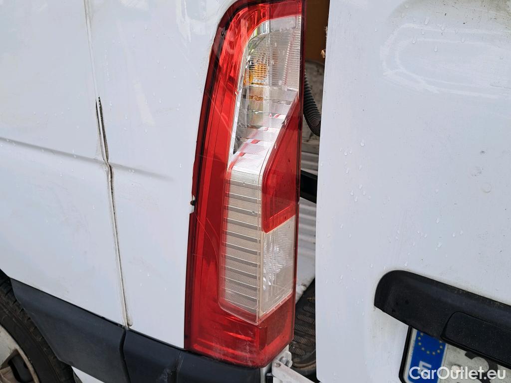  Nissan  NV400 NISSAN  / 2011 / 4P / furgón L1H1 3,5T 2.3dCi EU6 107kW FWD COMFORT #12