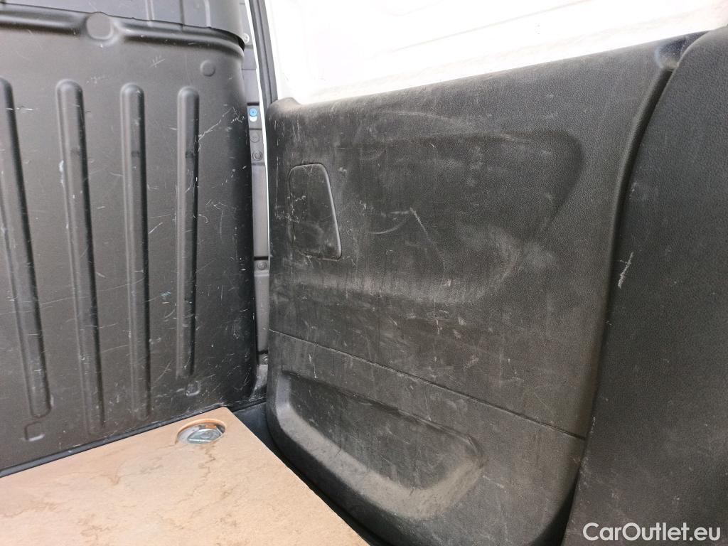  Citroen  Berlingo CITROEN  / 2018 / 3P / furgón derivado de turismo Talla M BlueHDi 73kW CONTROL #32