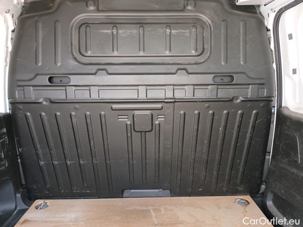  Citroen  Berlingo CITROEN  / 2018 / 3P / furgón derivado de turismo Talla M BlueHDi 73kW CONTROL #19