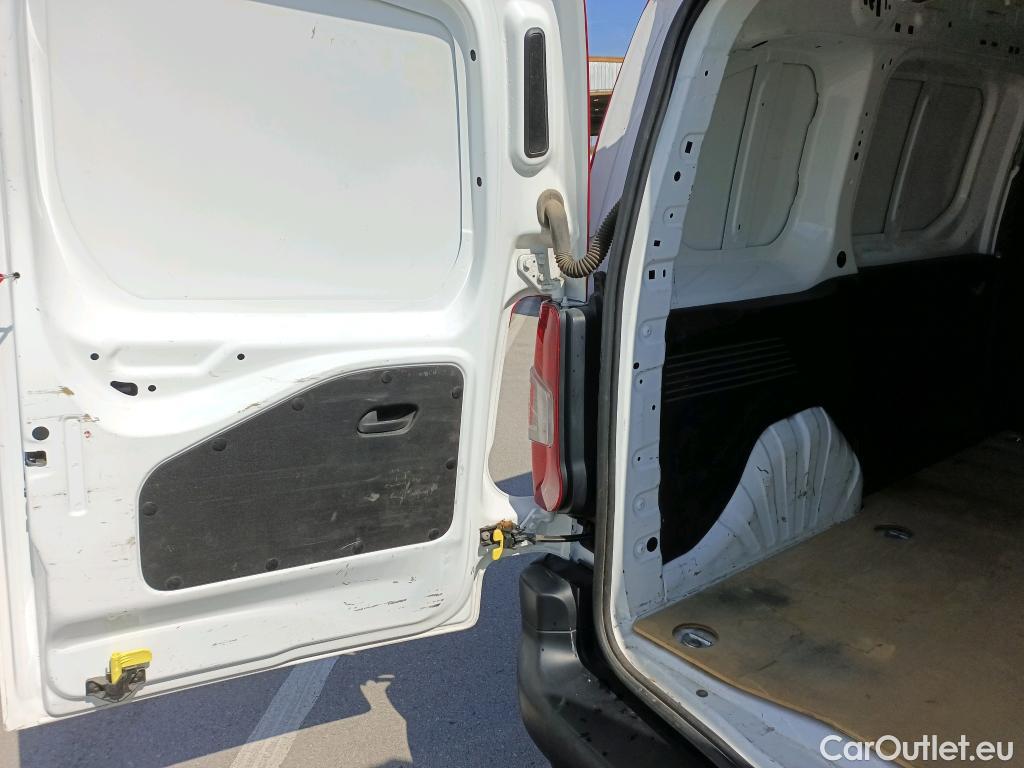  Citroen  Berlingo CITROEN  / 2018 / 3P / furgón derivado de turismo Talla M BlueHDi 73kW CONTROL #15