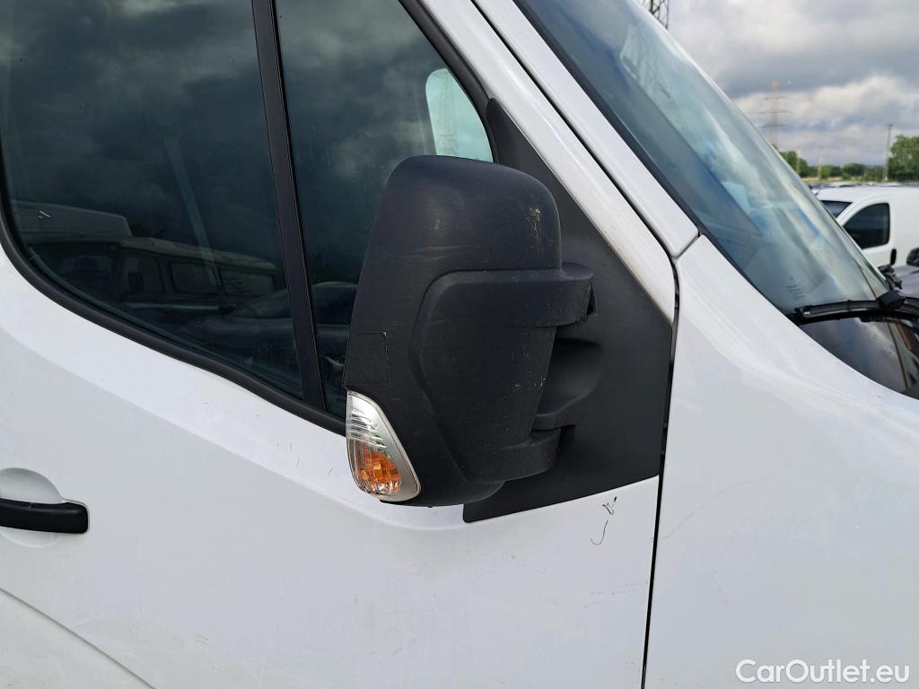  Nissan  NV400 NISSAN  / 2011 / 4P / furgón L1H1 3,5T 2.3dCi EU6 107kW FWD COMFORT #26