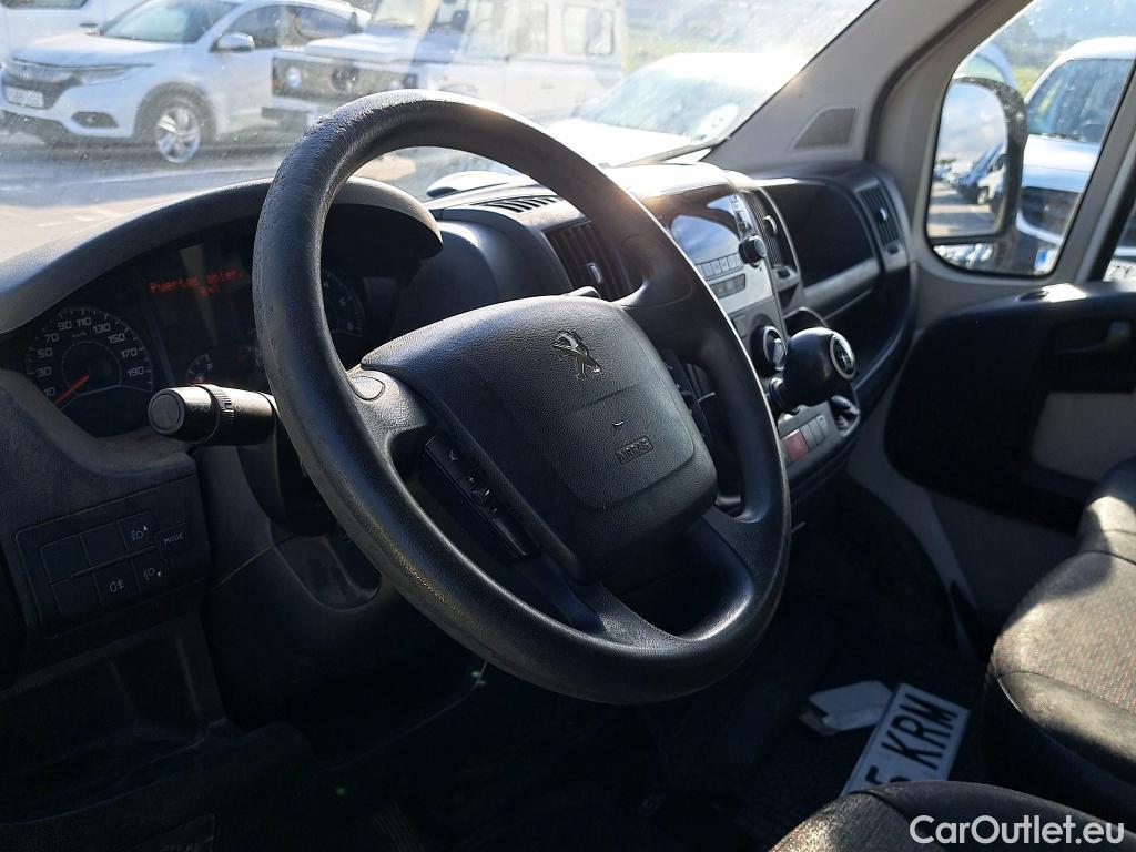  Peugeot  Boxer PEUGEOT  / 2014 / 4P / furgón Doble Cabi.435 L4H2 BlueHDi 120KW (160) #32