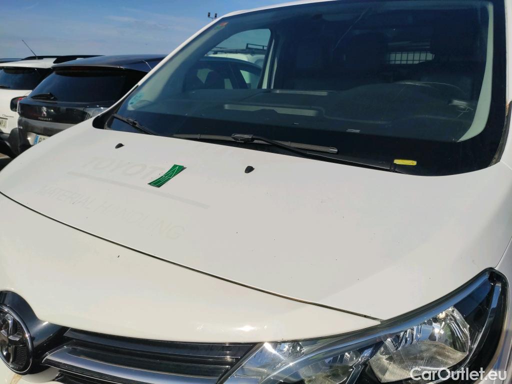  Toyota  Proace TOYOTA  / 2016 / 4P / furgón FU. MEDIO (L1) 2.0D 90kW COMFORT CARGA + #24