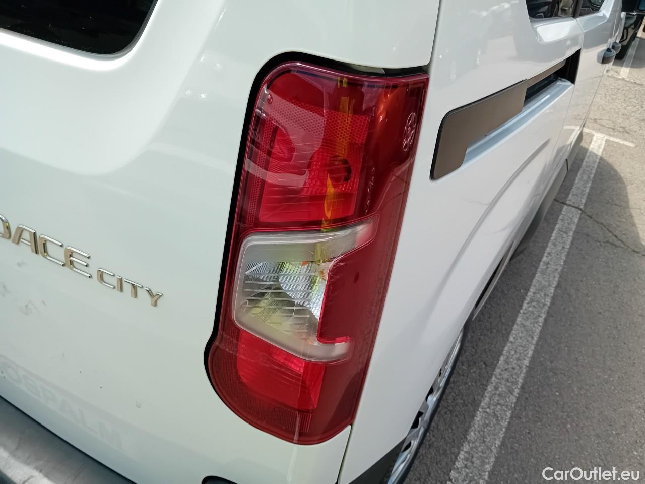  Toyota  Proace TOYOTA  City / 2020 / 4P / combi 1.5D 75kW (100CV) GX L1 #25