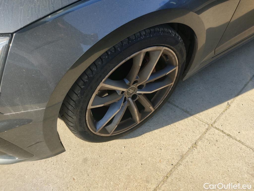  Land Rover  Discovery AUDI A5 / 2019 / 2P / coupé Black Line 40 TDI quattro-ultra Coupé #3