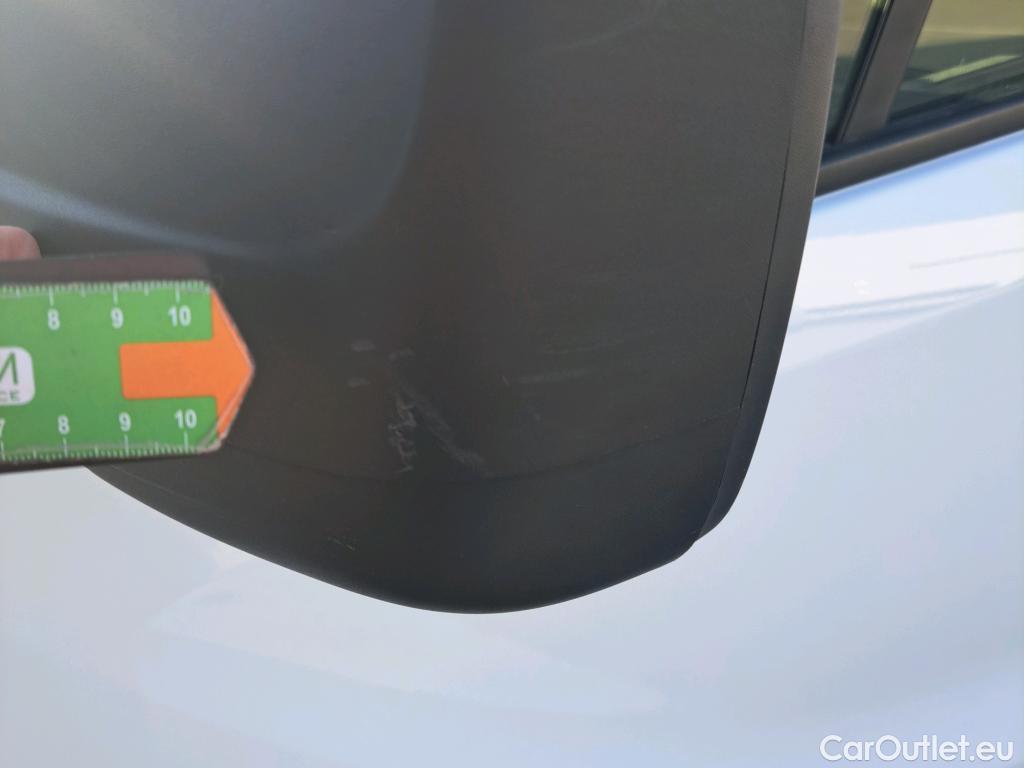  Renault  Trafic RENAULT  / 2019 / 4P / furgón Furgón 27 L1H1 Energy BluedCi 88 kW #31
