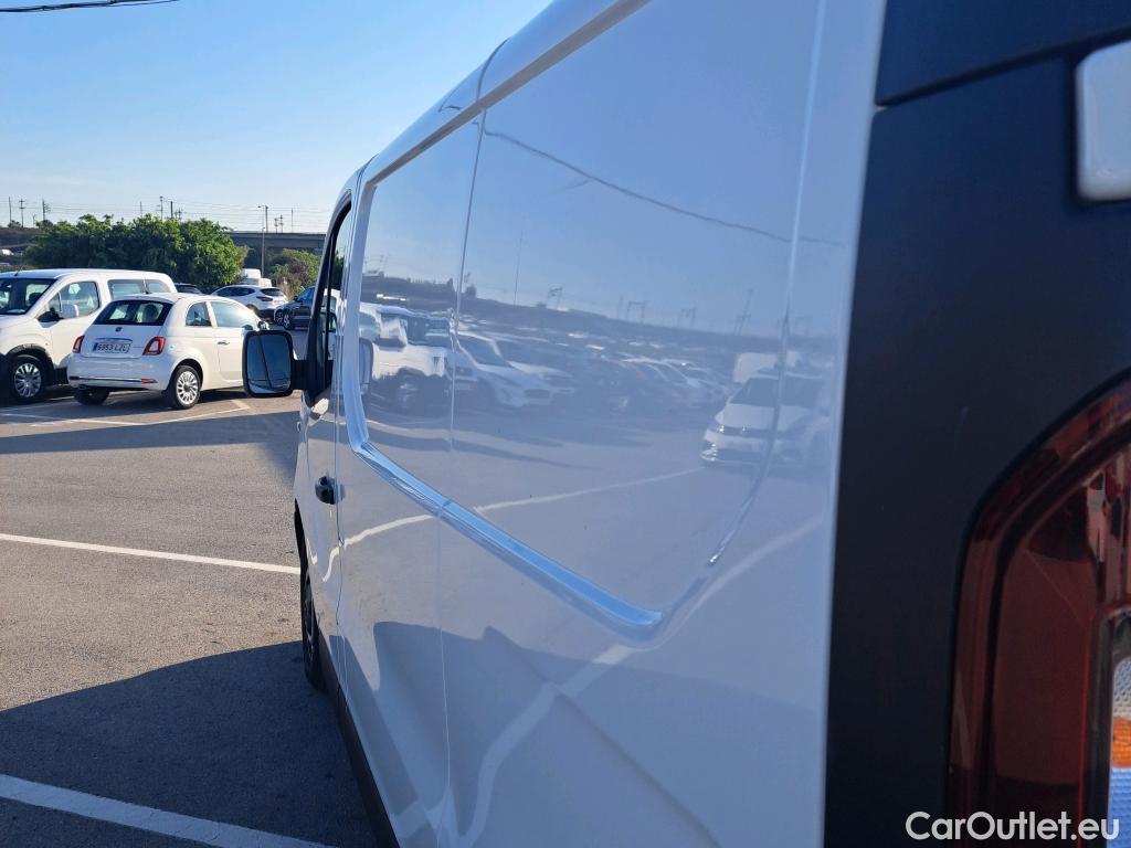  Renault  Trafic RENAULT  / 2019 / 4P / furgón Furgón 27 L1H1 Energy BluedCi 88 kW #8