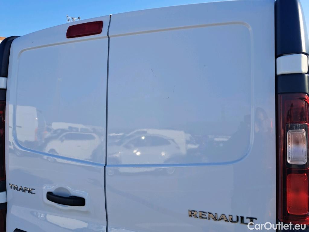  Renault  Trafic RENAULT  / 2019 / 4P / furgón Furgón 27 L1H1 Energy BluedCi 88 kW #9