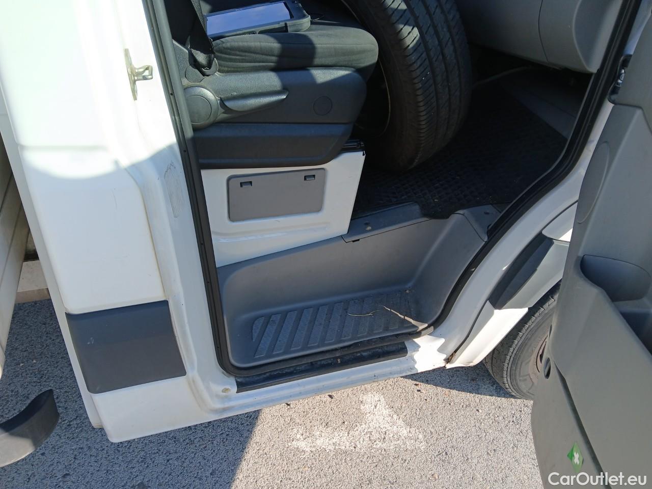  Volkswagen  Crafter  Camión Plataforma 50 Batalla Media 2.0 TDI 135CV MT6 E5 #15