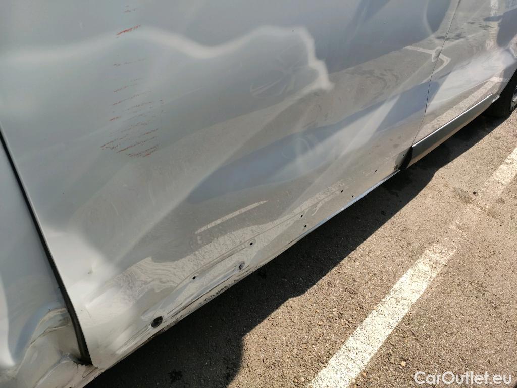  Toyota  Proace TOYOTA  / 2016 / 4P / furgón FU. MEDIO (L1) 2.0D 90kW COMFORT CARGA + #33