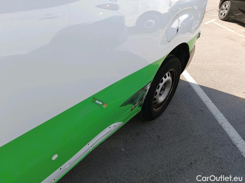  Toyota  Proace TOYOTA  / 2016 / 4P / furgón 2.0D 120CV BUSINESS 1PL 2PT L1 #5