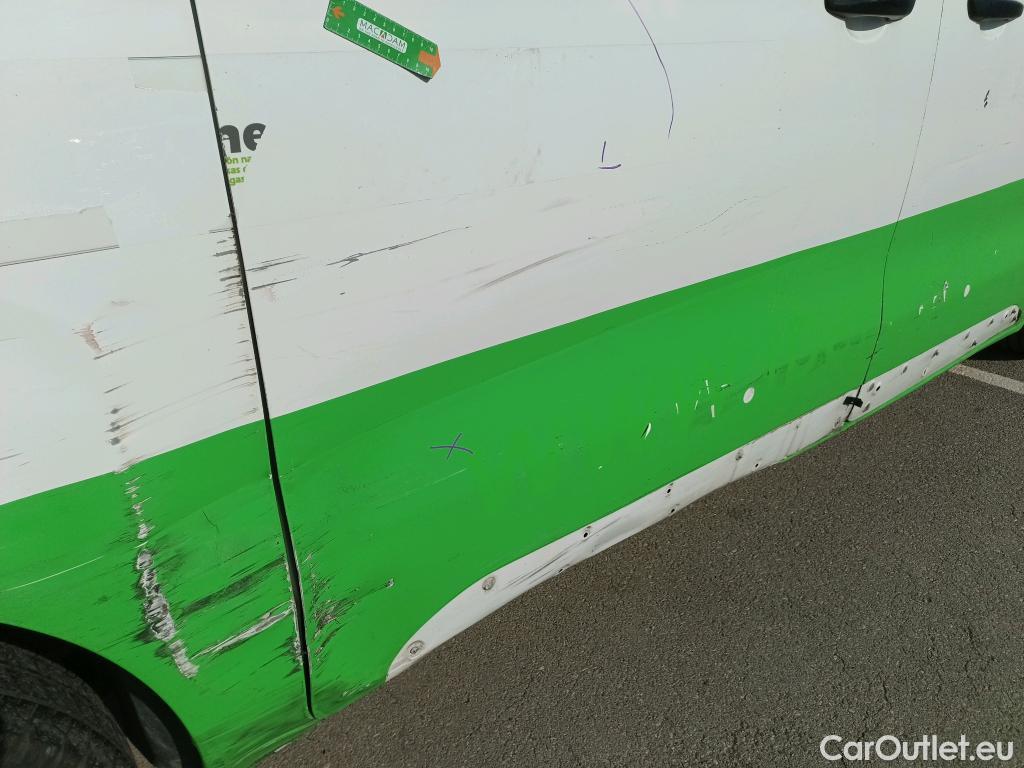  Toyota  Proace TOYOTA  / 2016 / 4P / furgón 2.0D 120CV BUSINESS 1PL 2PT L1 #12