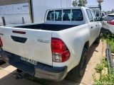  Toyota  Hilux TOYOTA  / 2016 / 4P / pickup 2.4 D-4D Cabina Doble GX #2