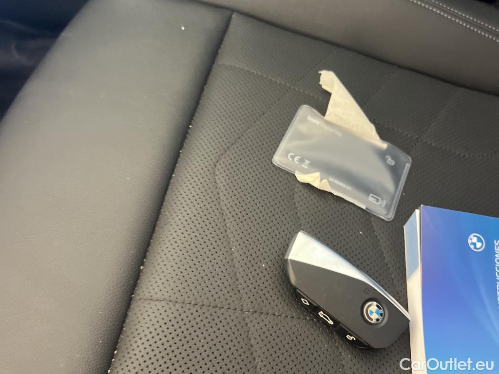  Land Rover  Discovery BMW X1 / 2022 / 5P / todoterreno sDrive18d #13