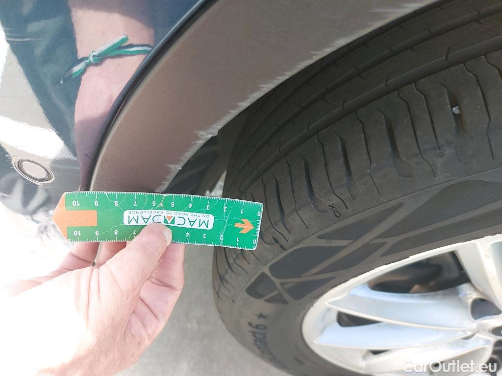  Bmw  X1 BMW  / 2019 / 5P / todoterreno sDrive18d Business #34