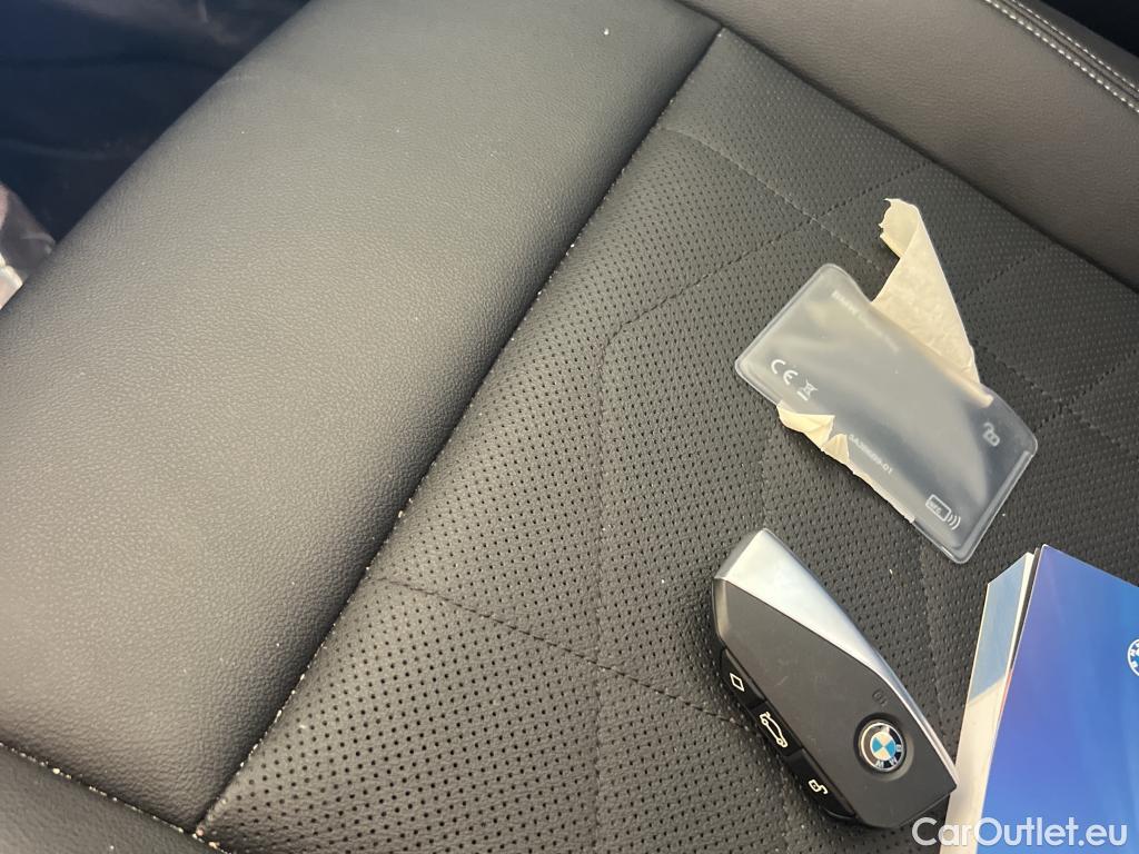  Land Rover  Discovery BMW X1 / 2022 / 5P / todoterreno sDrive18d #1