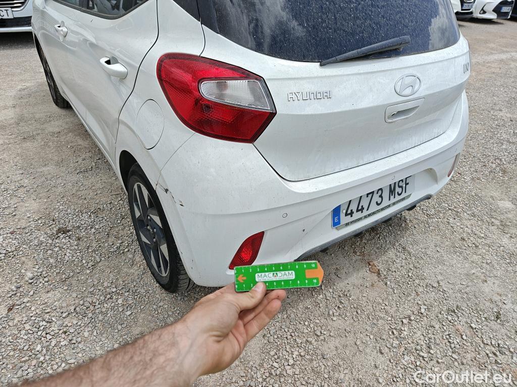  Hyundai  i10 HYUNDAI  / 2020 / 5P / berlina con portón 1.0 Klass #36
