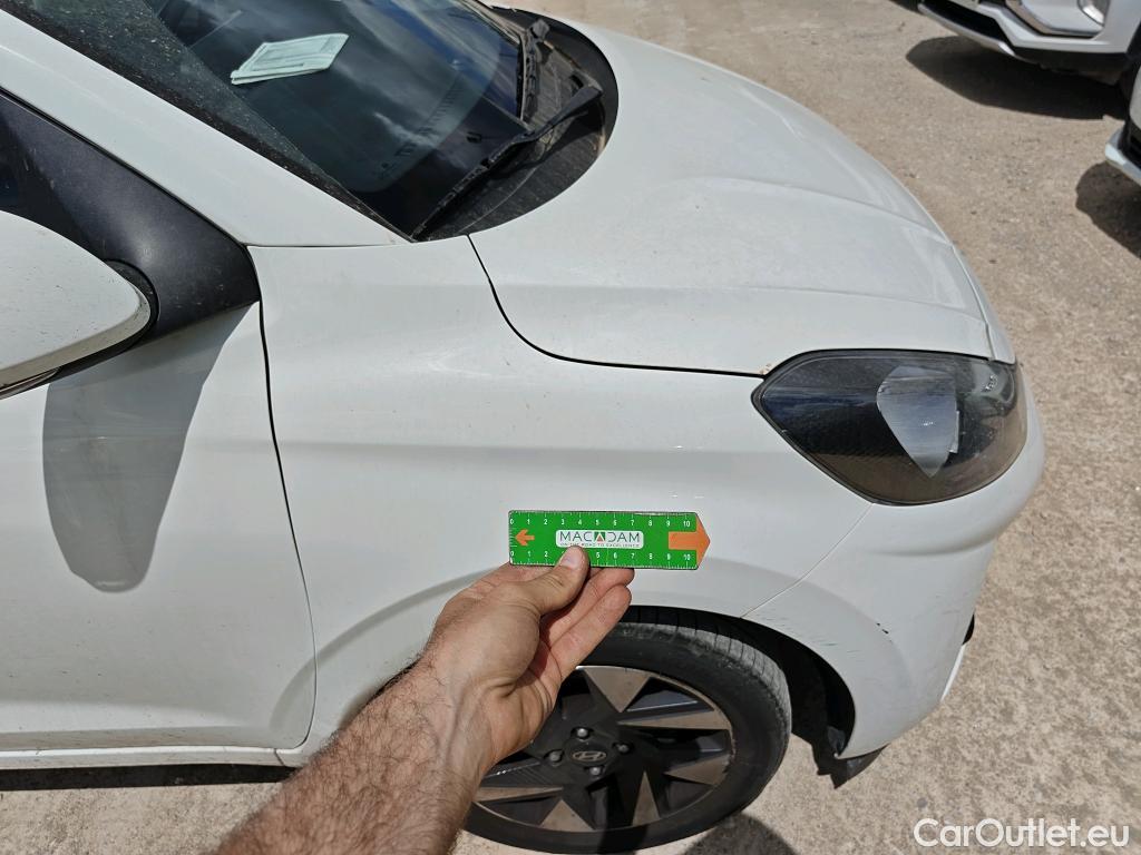  Hyundai  i10 HYUNDAI  / 2020 / 5P / berlina con portón 1.0 Klass #6