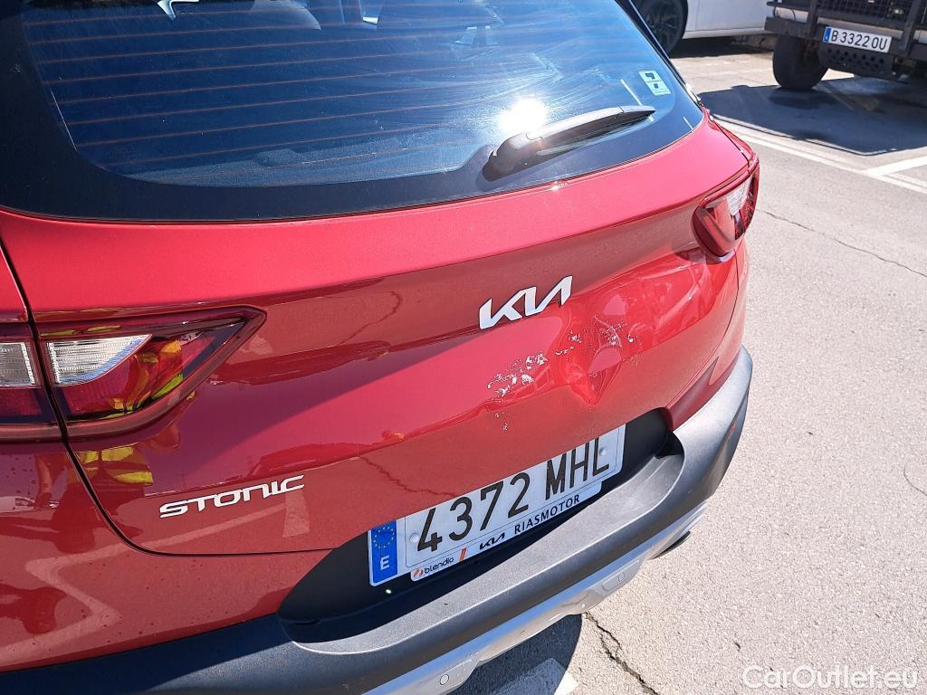  KIA  STONIC  Drive 1.2 85CV MT5 E6d #1