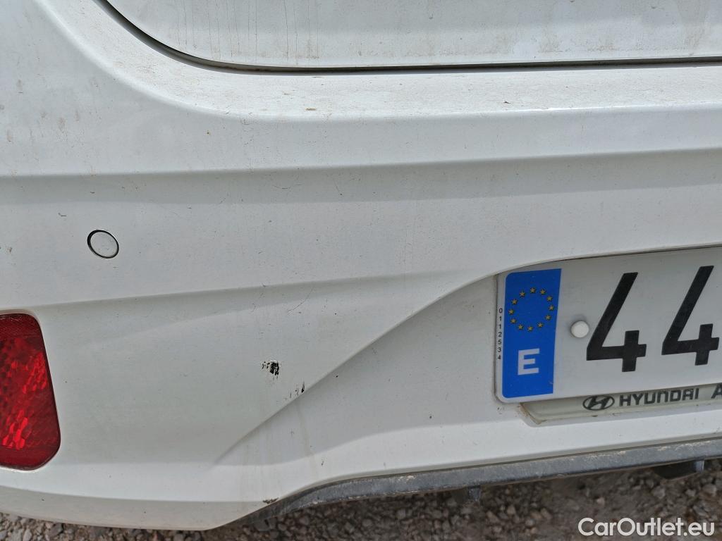  Hyundai  i10 HYUNDAI  / 2020 / 5P / berlina con portón 1.0 Klass #38