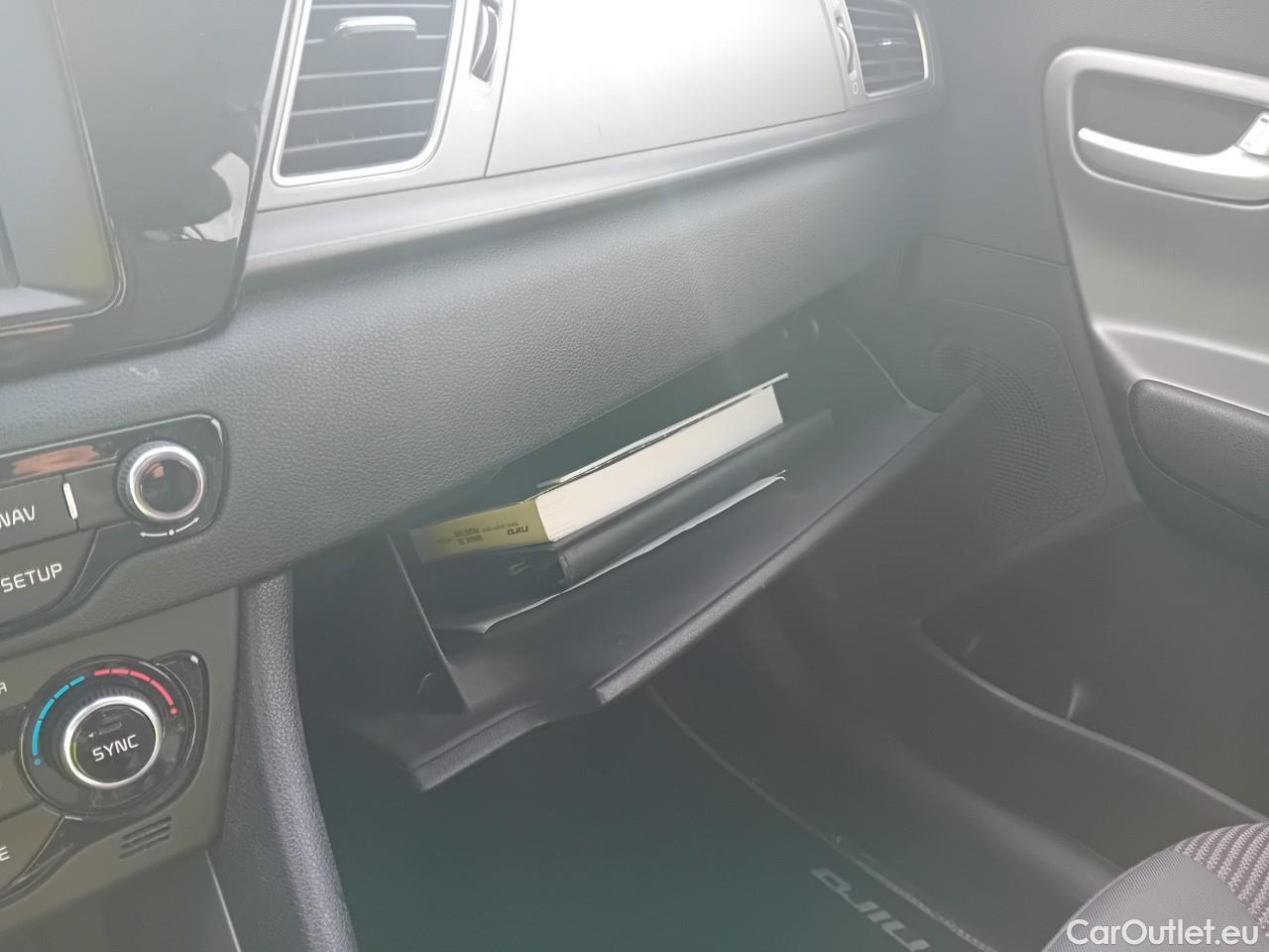  KIA  Niro  Drive 1.6 105CV AT6 E6dT #1