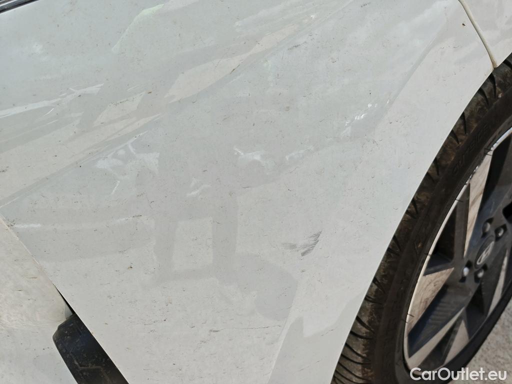  Hyundai  i10 HYUNDAI  / 2020 / 5P / berlina con portón 1.0 Klass #40