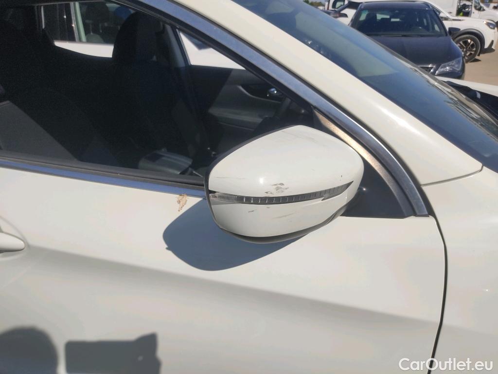  Nissan  Qashqai NISSAN  / 2017 / 5P / todoterreno dCi 85 kW (115 CV) ACENTA #10