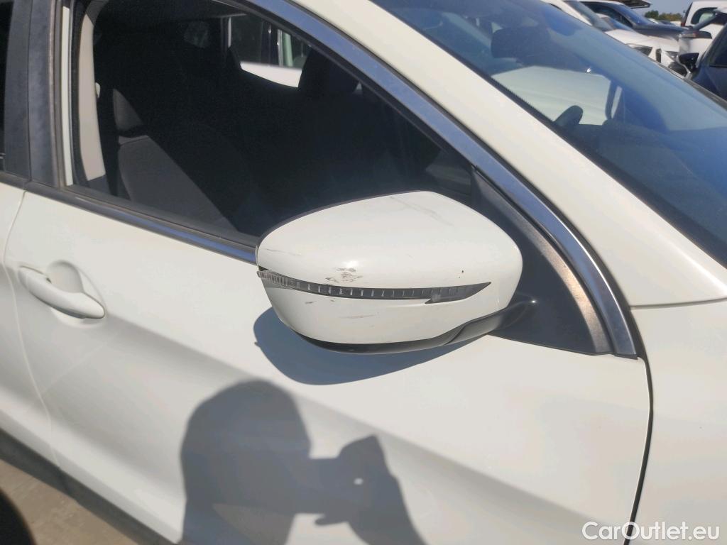  Nissan  Qashqai NISSAN  / 2017 / 5P / todoterreno dCi 85 kW (115 CV) ACENTA #33