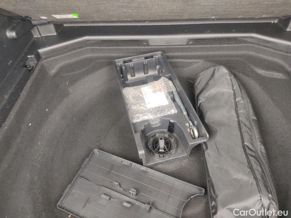  Land Rover  Discovery PEUGEOT 3008 / 2020 / 5P / todoterreno 1.5 BlueHDi 96kW (130CV) S&S Active Pack #14