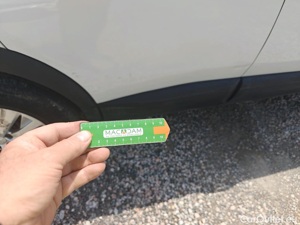  Land Rover  Discovery PEUGEOT 3008 / 2020 / 5P / todoterreno 1.5 BlueHDi 96kW (130CV) S&S Active Pack #23