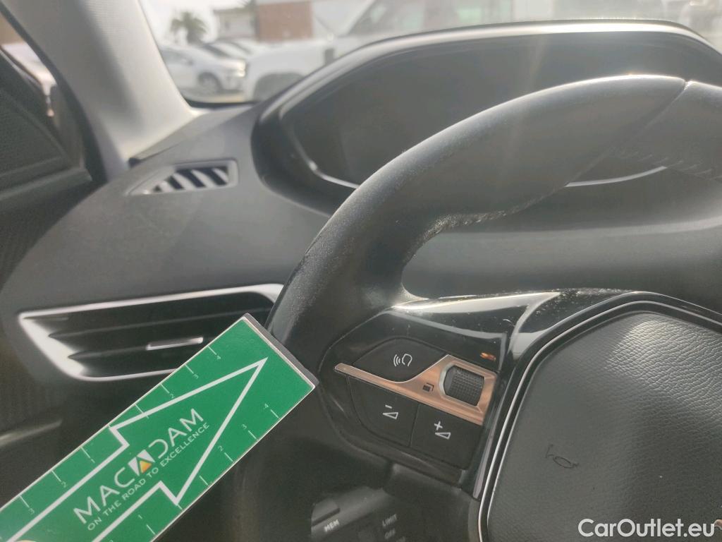  Land Rover  Discovery PEUGEOT 3008 / 2020 / 5P / todoterreno 1.5 BlueHDi 96kW (130CV) S&S Active Pack #21